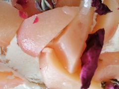 -小苍兰风铃草·礼物蛋糕(沈阳店)