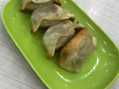 -珊珊小笼馆(仙霞路店)