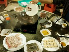 -正能量脆肉鲩火锅