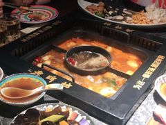 -老牌坊云南鱼豆花火锅(哈西万达店)