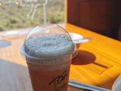 -Chom Cafe and Restaurant