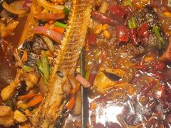 -鸣记脆皮烤鱼·海鲜烤鱼(三八广场店)
