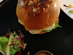 -HIGH FIVE哈福手工汉堡(桂林路店)