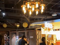 -暴风岛沉浸式体验馆(百联世纪店)