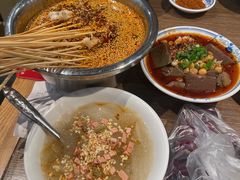 -肖四女乐山跷脚牛肉(世博源店)