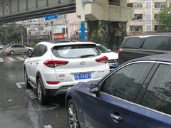 -东宝兴路站-停车场