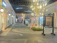 -斯普瑞斯奥特莱斯