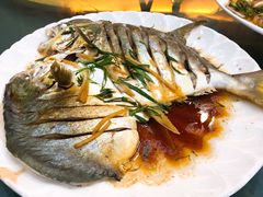 -覃记海鲜美食餐厅