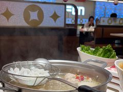 -八合里牛肉火锅(上海世茂广场店)