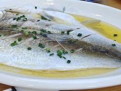 -品鲜村农家菜·阳澄湖大闸蟹(总店)