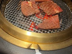 -铭牛烧肉·和牛海鲜自助(高新月牙湖店)