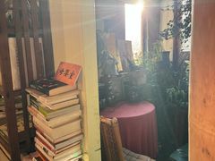 -斯多格书乡(北京大学畅春园店)