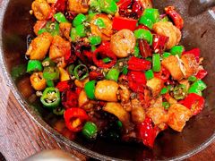 鹅卵石爆肥肠-老板恋上鱼(高新万达店)