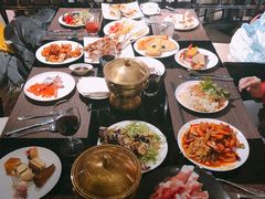 -唐拉雅秀酒店-西锦汇空中BBQ·思创餐厅