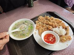 -建国蚵煎蚵面