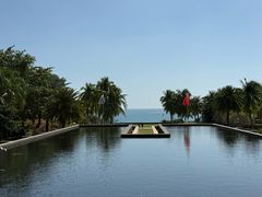 -亚龙湾喜来登·美景台大堂吧