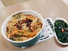 -灵芝妹子海鲜米线(瓦房店新玛特店)