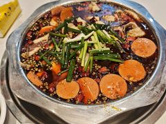 -乡土特色.冷锅鱼.牦牛肉汤锅