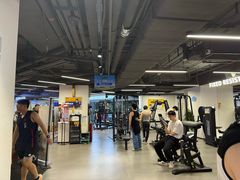 -超鹿运动(达信大厦店)