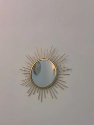 -苗医生专业祛痘·皮肤管理