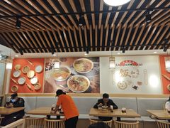 -佬钱湾仔(衣裳街店)