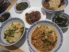 -鲁达面馆本帮风味(共康东路店)