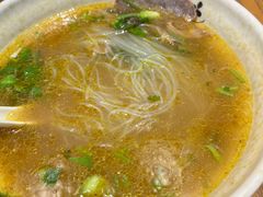 咖喱牛肉粉丝汤-黄阿姨锅贴大王(万航渡路店)