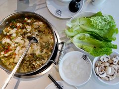 -德林酸菜鱼火锅(南丹店)