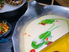 -湊湊火锅·茶憩(上海合生汇店)