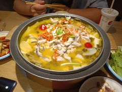 -山城外·非遗酸菜鱼(蜀都万达店)