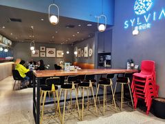 -POKEE VIA&Brunch·维娅(重庆来福士店)