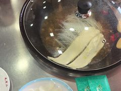 -屯老二农家铁锅炖·行业领军者(梅江店)