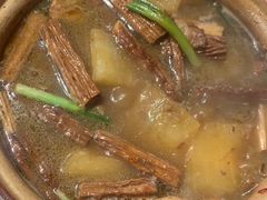 -阿润打边炉·鲜切鸡煲(华漕店)