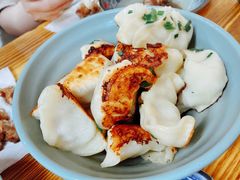 -无名氏宵夜小摊(祝家三姐妹馄饨店)