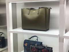 -蒙特利尔皮埃尔·埃利奥特·特鲁多国际机场