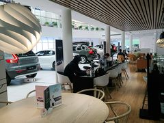 -杭州中沃沃尔沃4S店(滨江区店)