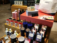 零售区-星巴克臻选(深圳罗湖万象城店)