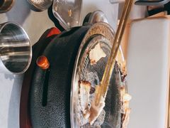 -围炉肉舍•炭烤活鳗•丹东海鲜烤肉(步行街店)