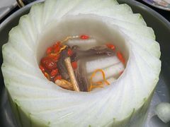 -得意咚瓜·顺德鱼生·冬瓜火锅(深圳首店)