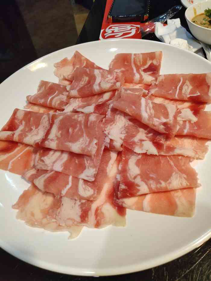 晓菲9月22日 19:37打分[薄荷]环境: 整体装修风格比较简单,干净.