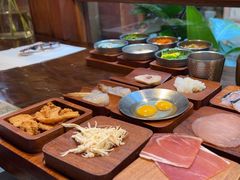 -银米·云南传统过桥米线(双廊黑金冠店)