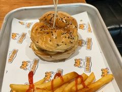-HUZI虎滋精酿餐吧(京西大悦城店)