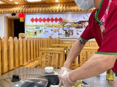 -屯老二农家铁锅炖·行业领军者(梅江店)