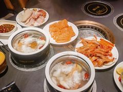 -钱小奴海鲜自助黑金店(杭州滨江龙湖店)
