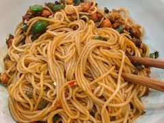 -万方圆拌粉瓦罐汤(五湖国际店)