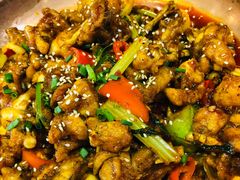 -巴四老城区炭火蛙锅(张江店)