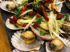 油泼扇贝-老东镇啤酒屋海鲜加工·蒸汽海鲜·海鲜烧烤(台东店)