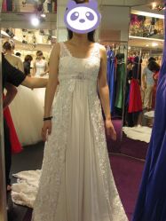 试衣秀-韩国天使嫁衣婚纱礼服馆(上海旗舰店)