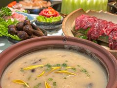 -得意咚瓜·顺德鱼生·冬瓜火锅(深圳首店)
