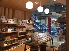 -百新书局(尚悦湾店)